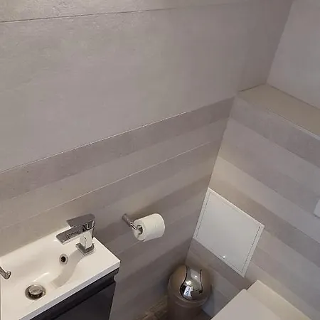 Tres Beau 3 Pieces Spacieux Lumineux Et Climatise Apartment