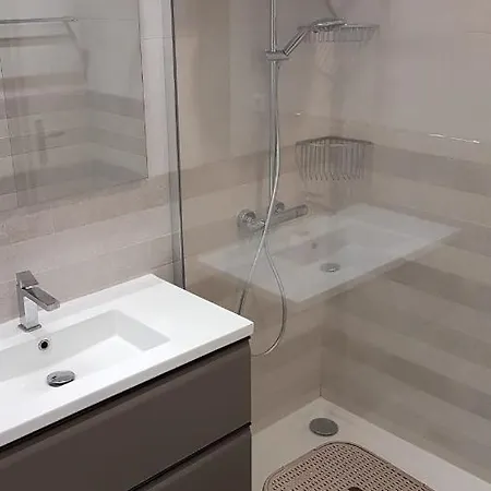 Tres Beau 3 Pieces Spacieux Lumineux Et Climatise Apartment Nice